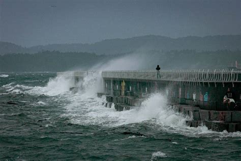 victoria bc weather yesterday.